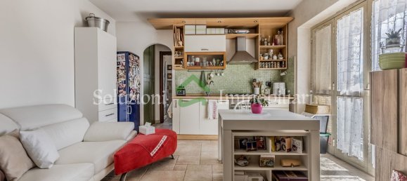 Квартира с 2 комнатами в Ардеа, Италия № 30911 2