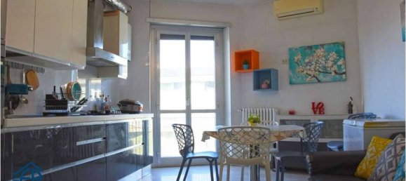 3 chambres Appartement à Sesto San Giovanni, Italy No. 271632 2