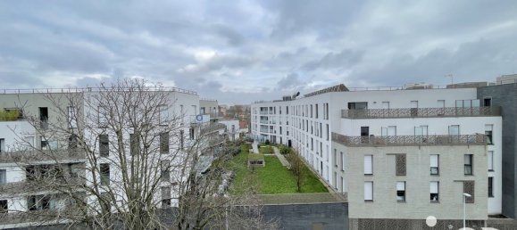 3 rooms Apartment in Nanterre, France No. 170413 13