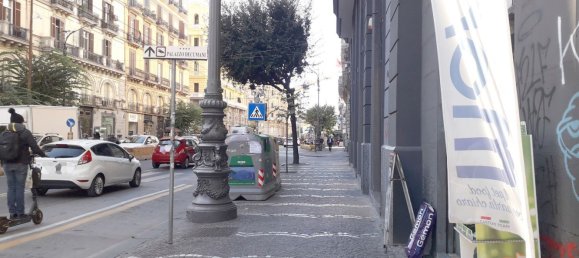 135m² Commercial property in Naples, Italy No. 319679 33