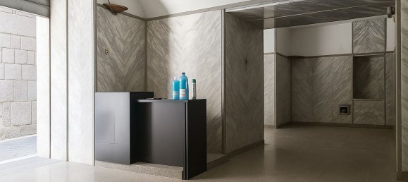 135m² Commercial property in Naples, Italy No. 319679 22