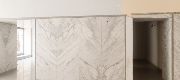 135m² Commercial property in Naples, Italy No. 319679 21