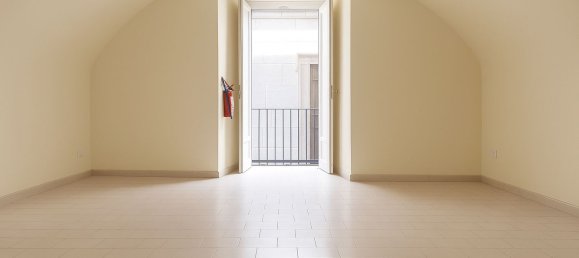 135m² Commercial property in Naples, Italy No. 319679 29