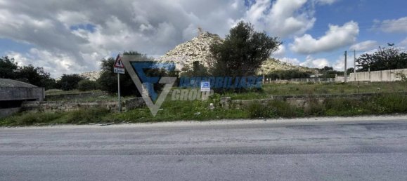 Terreno em Priolo Gargallo, Italy 3000 m² N.º 286476 2