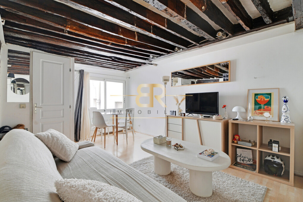 1 bedroom Apartment in Paris, France No. 318000