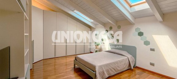 2 bedrooms Villa in Fenegrò, Italy No. 270413 31