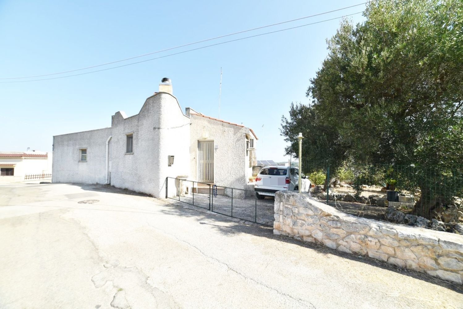 4 rooms House in Cisternino, Italy No. 41114