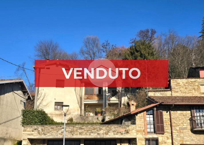 4-salle Maison à Varese, Italy No. 230823