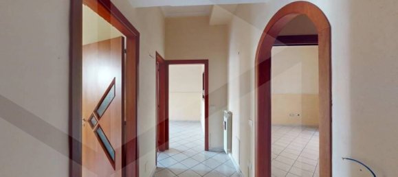 2-salle Appartement à Arzano, Italy No. 22066 7