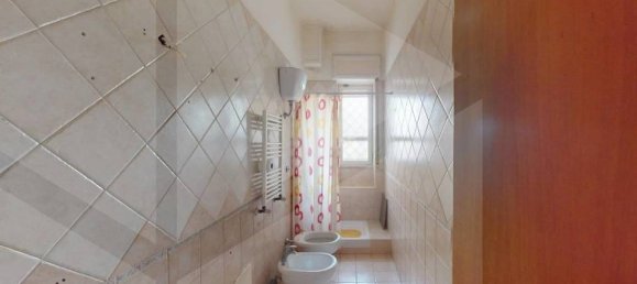 2-salle Appartement à Arzano, Italy No. 22066 16