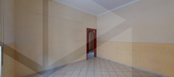 2-salle Appartement à Arzano, Italy No. 22066 10