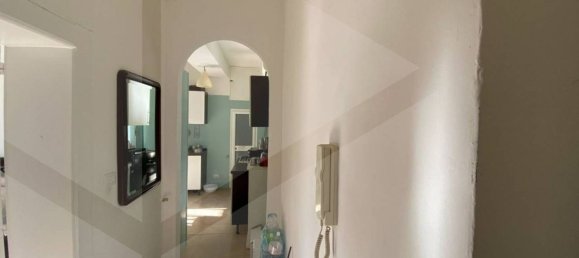 2-salle Appartement à Bari, Italy No. 18300 15
