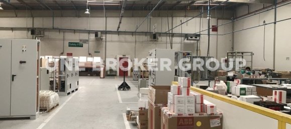 15793.4m² Warehouse in Technology Park, UAE No. 240 3