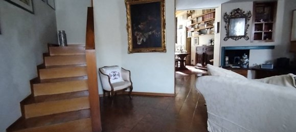 4 bedrooms Apartment in Pesaro, Italy No. 329958 3