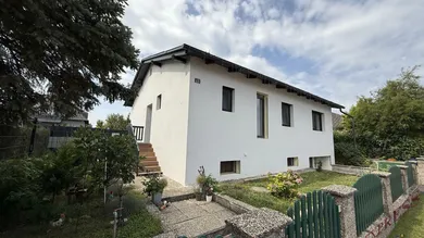 Bungalow de 4 habitaciónes en Sollenau, Austria No. 236865