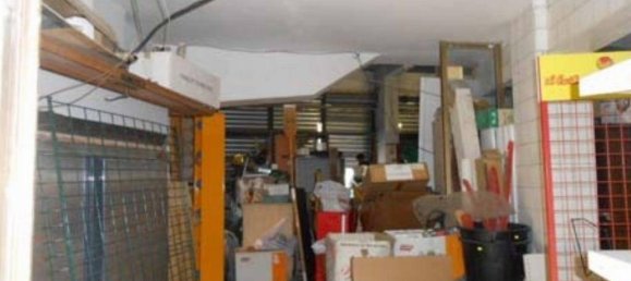 Gewerbliche Immobilie in Pomezia, Italy 111m², Nr. 99996 31