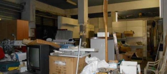 Gewerbliche Immobilie in Pomezia, Italy 111m², Nr. 99996 23