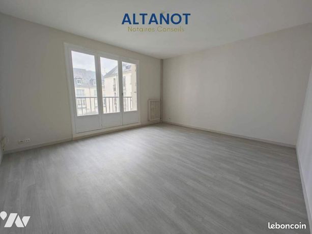 2 bedrooms Apartment in Tours, France No. 303839