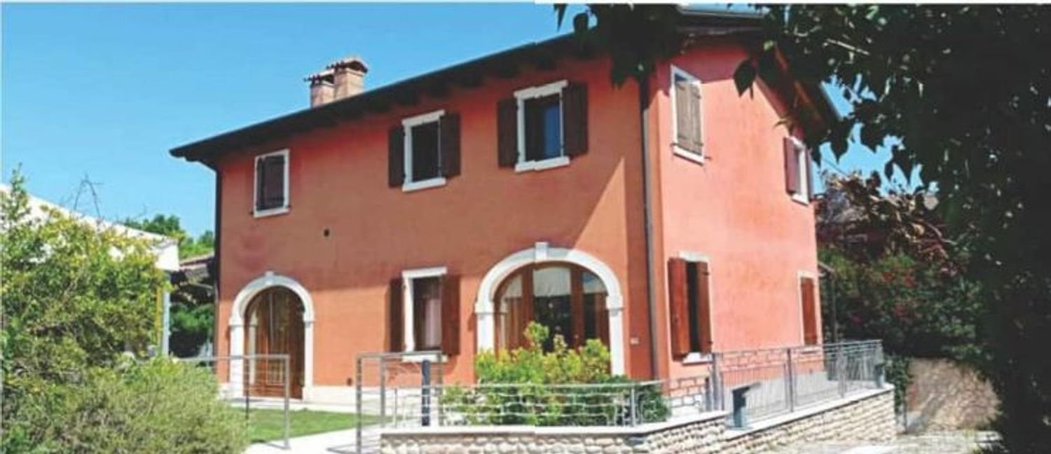 9 rooms House in Povegliano Veronese, Italy No. 261322