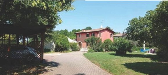 9 rooms House in Povegliano Veronese, Italy No. 261322 20