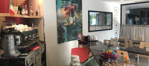 110m² Commercial property in Rimini, Italy No. 62056 3