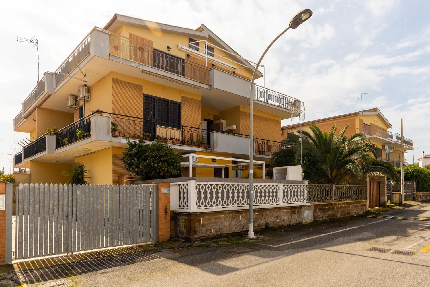 4 rooms Penthouse in Ardea, Italy No. 228553