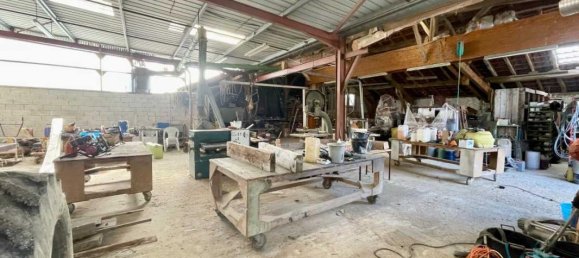 Коммерческая недвижимость 400м² в Ажен, Франция № 195672 2