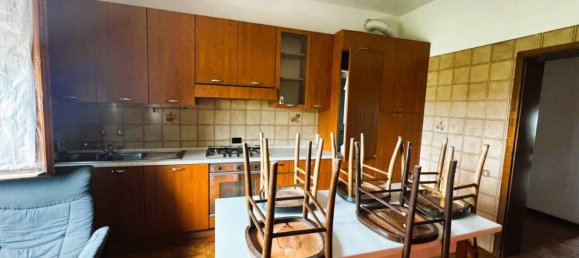 3 Schlafzimmer Wohnung in Formigine, Italy, Nr. 324295 3