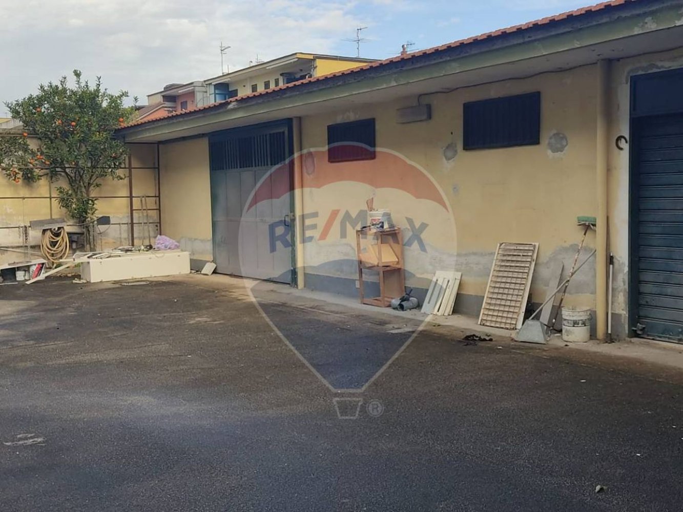 1 room Commercial property in Afragola, Italy No. 168431