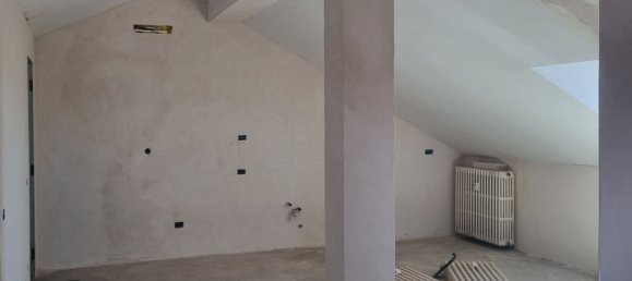 5 rooms Apartment in Asti, Italy No. 84527 30