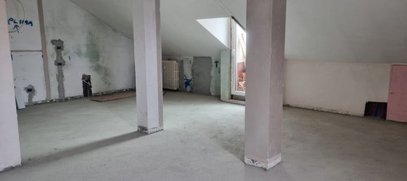 5 rooms Apartment in Asti, Italy No. 84527 18