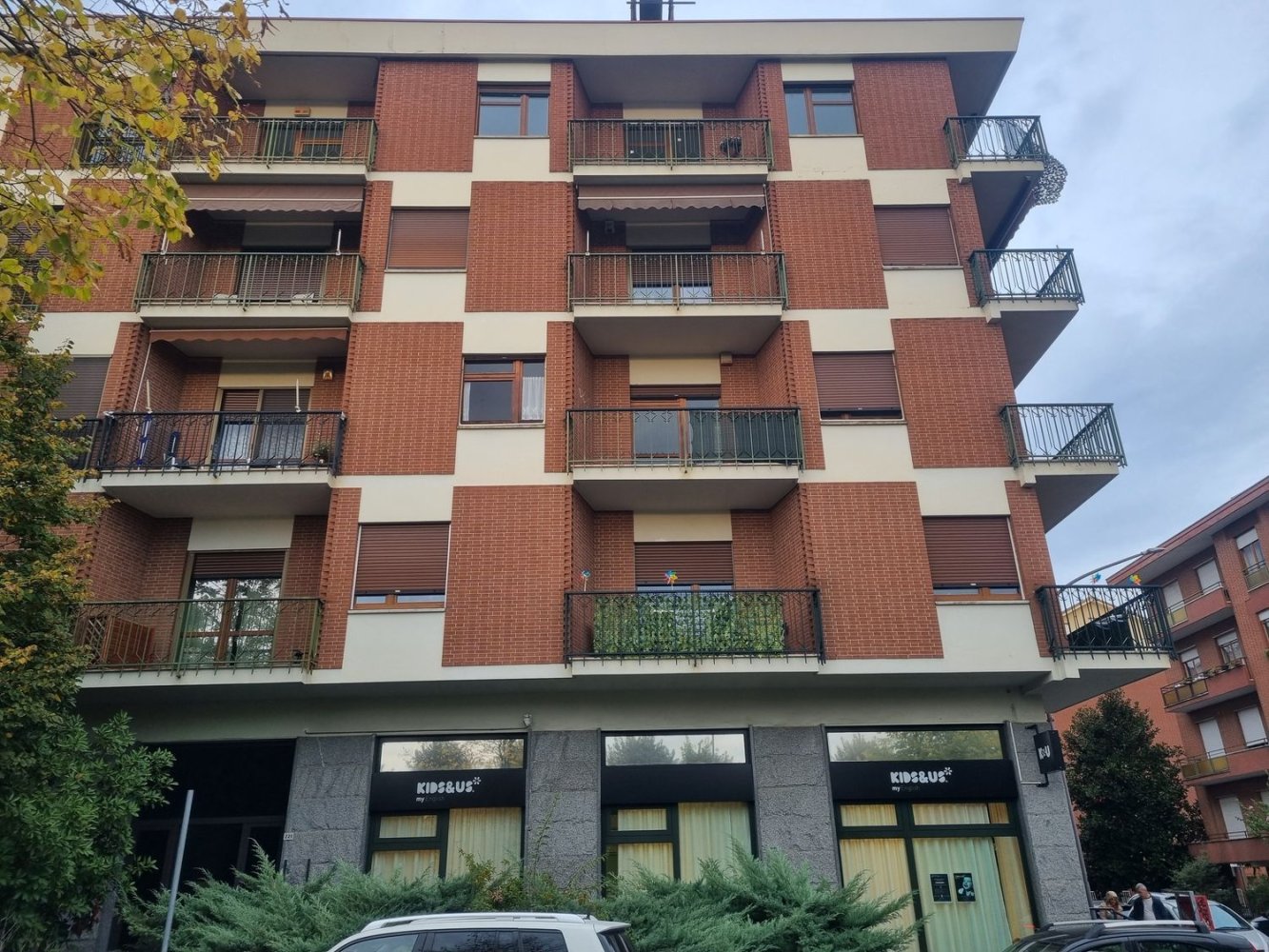 5 rooms Apartment in Asti, Italy No. 84527