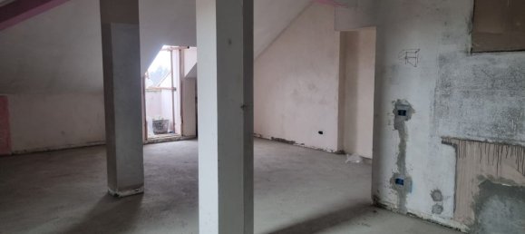 5 rooms Apartment in Asti, Italy No. 84527 15