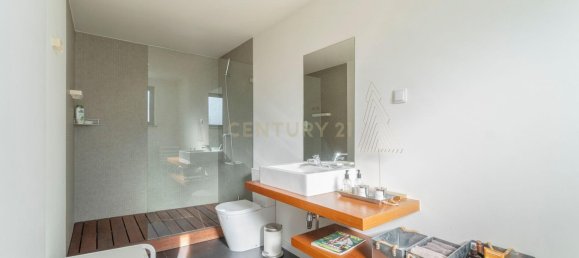 4 bedrooms Villa in Cascais, Portugal No. 137640 29