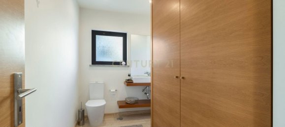 4 bedrooms Villa in Cascais, Portugal No. 137640 28