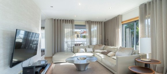 4 bedrooms Villa in Cascais, Portugal No. 137640 8