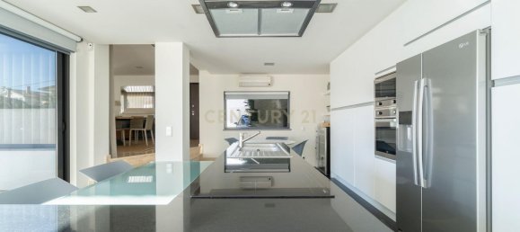 4 bedrooms Villa in Cascais, Portugal No. 137640 50