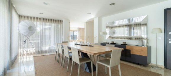 4 bedrooms Villa in Cascais, Portugal No. 137640 17