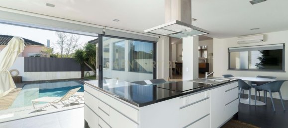 4 bedrooms Villa in Cascais, Portugal No. 137640 3