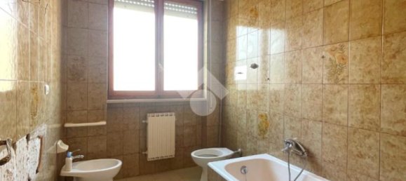 Квартира с 3 спальнями в Трани, Италия № 134418 22