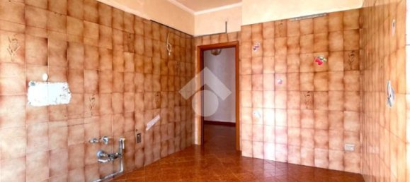 Квартира с 3 спальнями в Трани, Италия № 134418 4