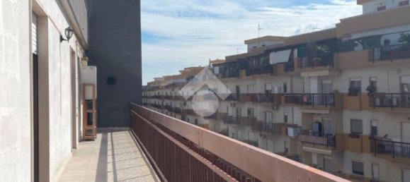 Квартира с 3 спальнями в Трани, Италия № 134418 26