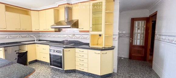 Квартира с 4 спальнями в Альбасете, Испания № 147777 12