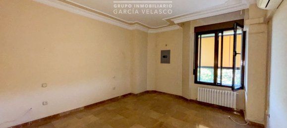 Квартира с 4 спальнями в Альбасете, Испания № 147777 31