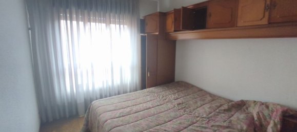 3 bedrooms Apartment in Oviedo, Spain No. 166397 6