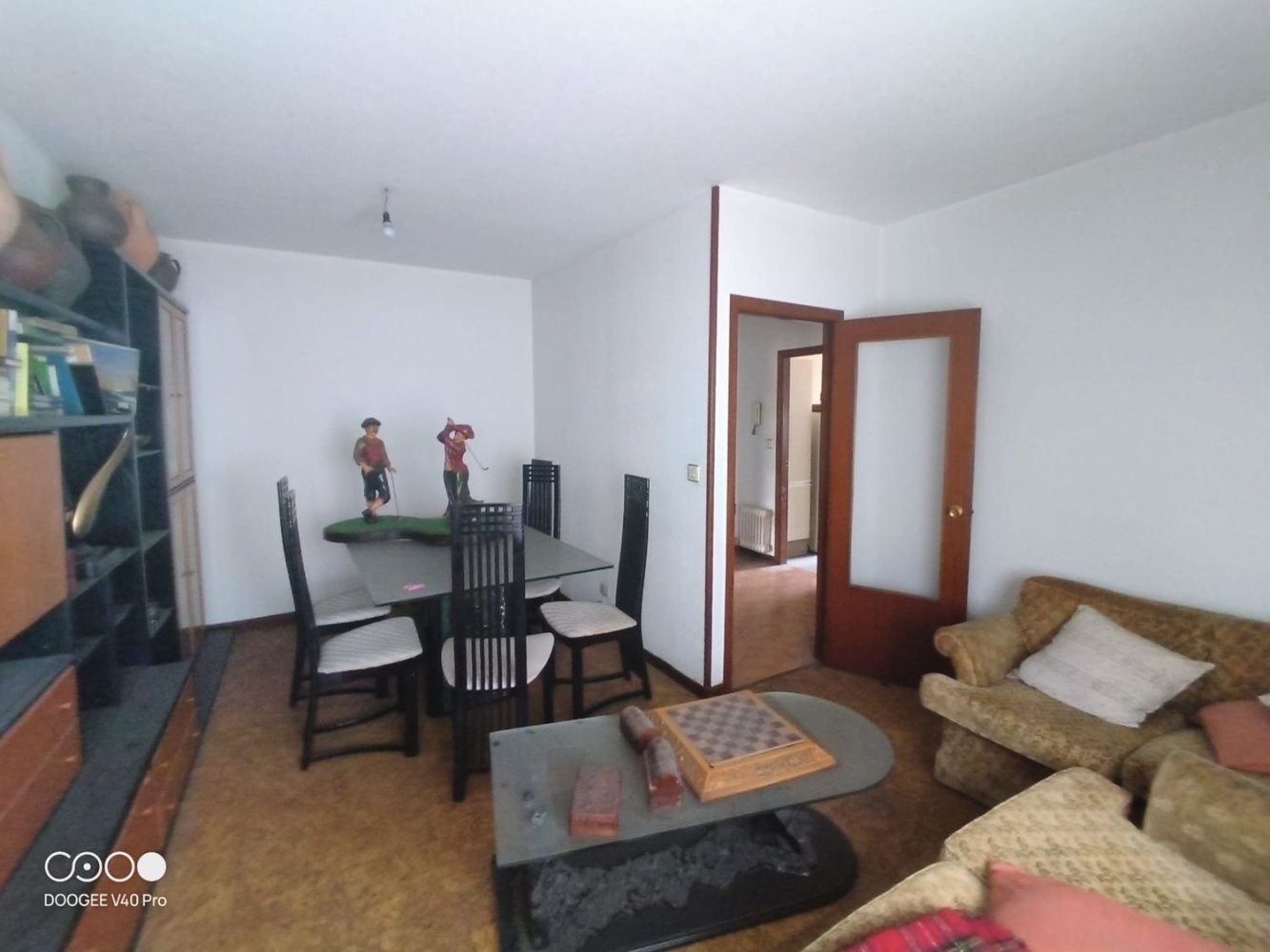 3 bedrooms Apartment in Oviedo, Spain No. 166397