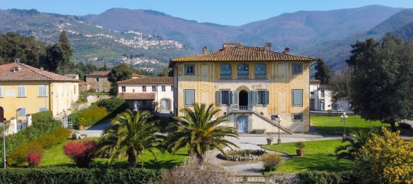 15 bedrooms Villa in Montale, Italy No. 296902 3