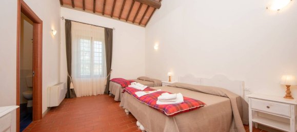 15 bedrooms Villa in Montale, Italy No. 296902 8