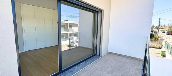 4 bedrooms House in Seixal, Portugal No. 58093 13