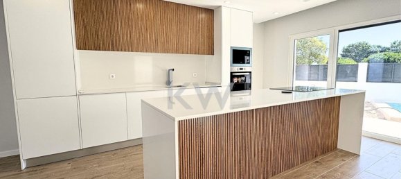 4 bedrooms House in Seixal, Portugal No. 58093 5